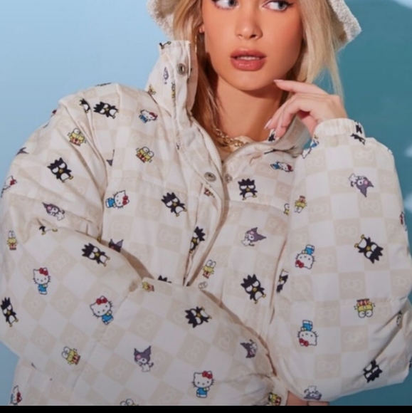 HELLO KITTY PUFFER JACKET - Picture 8 of 8